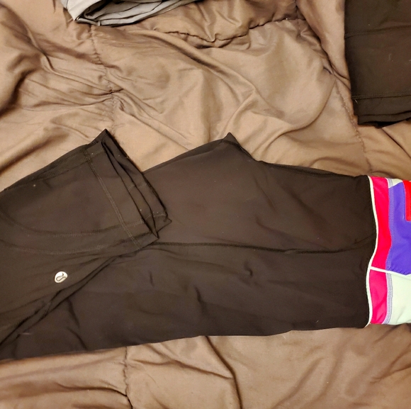 Lululemon leggings - Picture 2 of 5